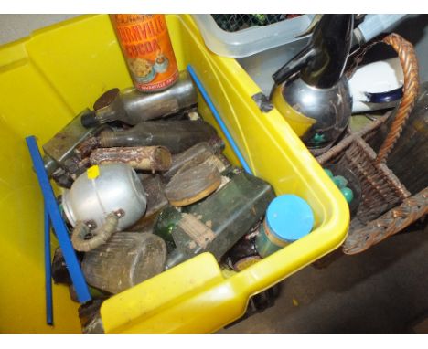 A TRAY OF VINTAGE BOTTLES ETC