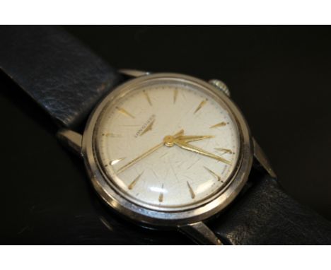 A VINTAGE GENTS LONGINES WRISTWATCH 