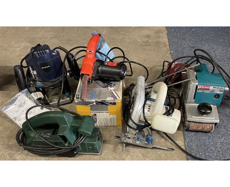 Electric hand tools: Einhell router, Makita belt sander, Wolf WCS - 160s saw, Bosch Pro 20-82 leveller &amp; a Black &amp; De