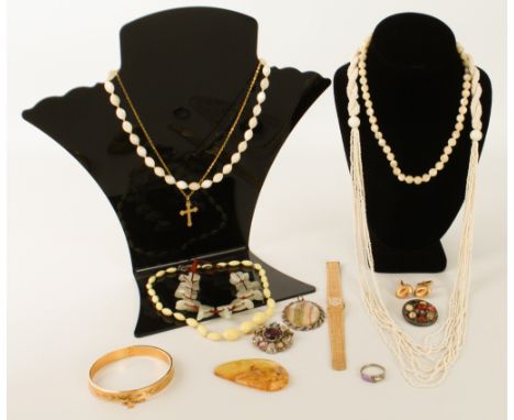 A small collection of vintage costume jewellery - including a Chinese carved celadon jade turtle bracelet; a polished amber s