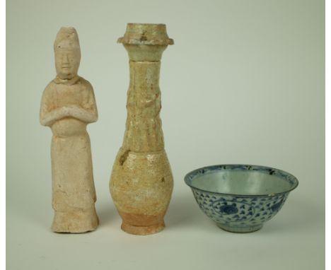 Lot Chinese Epitaph China 12th century Rice bowl late MING Tang statue Lot met divers Chinees. Epitaph China 12e eeuw. Rijstk
