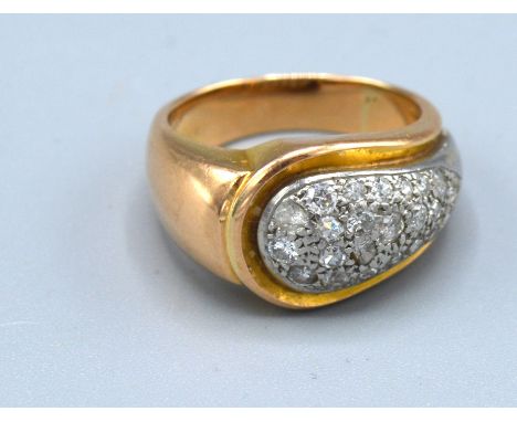 An 18ct. Yellow Gold Diamond Ring of shaped form, 9.2gms. ring size L 