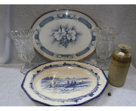 AN OVAL CERAMIC TRAY, with plated gallery, a pair of glass vases, a meat plate and a studio pottery vase