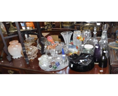 A COLLECTION OF GLASSWARE, including an octopus and coloured glassware