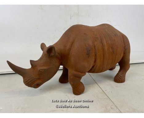 *HEAVY CAST IRON RHINO - 47CM L X 27CM H / ITEM LOCATION: GUILDFORD, GU14SJ (WELLERS AUCTIONS), COLLECTION FOR THIS LOT WILL 