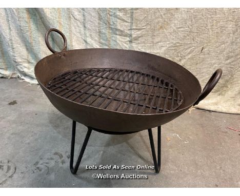 *FIRE PIT ON STAND - 48CM DIA X 39CM H / ITEM LOCATION: GUILDFORD, GU14SJ (WELLERS AUCTIONS), COLLECTION FOR THIS LOT WILL BE
