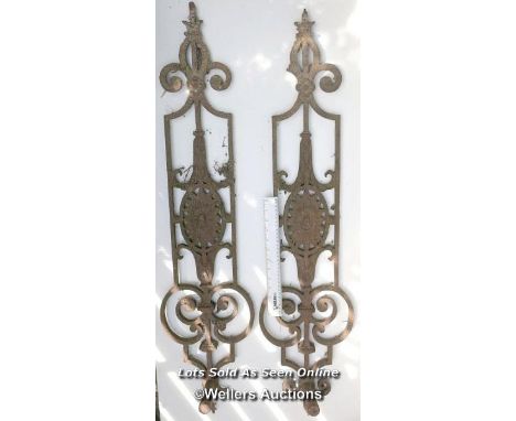 5X VICTORIAN CAST IRON BALUSTER RAILINGS, APPROX. 110CM (H) X 15CM (W) / ITEM LOCATION: GUILDFORD, GU1 4SJ, FULL ADDRESS WILL