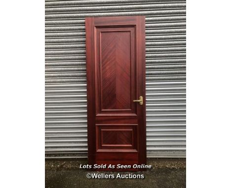 *CONTEMPORARY MAHOGANY EFFECT DOOR WITH BRASS HANDLES, 198CM (H) X 76CM (W) / ITEM LOCATION: MANCHESTER (M15), FULL ADDRESS W