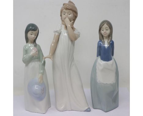 Three Nao figurines, no cracks or chips, largest H: 30 cm. UK P&amp;P Group 2 (£20+VAT for the first lot and £4+VAT for subse