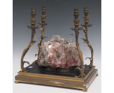 A four branch table lamp with central quartz crystal on a plinth base32 x 32.5 x 24cm