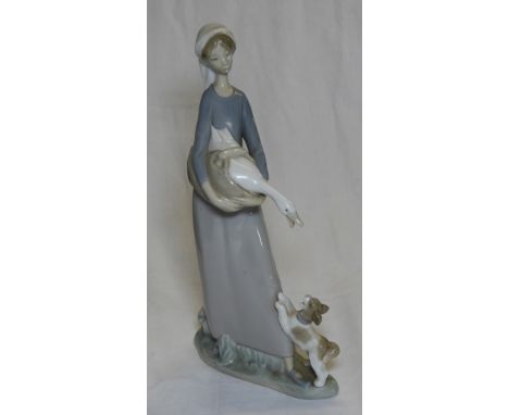 LLADRO FIGURE GIRL WITH GOOSE & DOG  