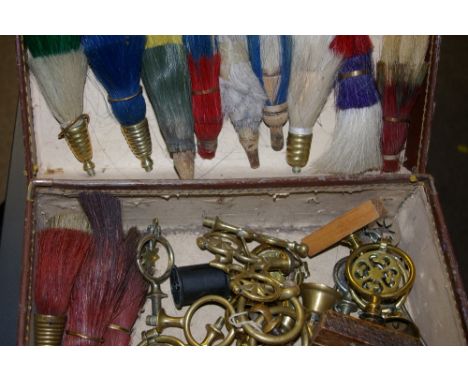 SHIRE/HEAVY HORSE BRASSWARE - a vintage travel case containing a good quantity of stock in hand bell terrets, swingers and fl