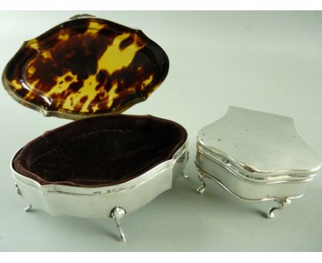 TWO SILVER DRESSING TABLE TRINKET BOXES, Birmingham 1919, 5.8 grms gross, one with tortoiseshell lid