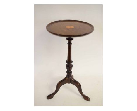 Edwardian mahogany wine table with satinwood inlaid top, with turned column supported on a tripod base, 29cms diam x 57cms ta