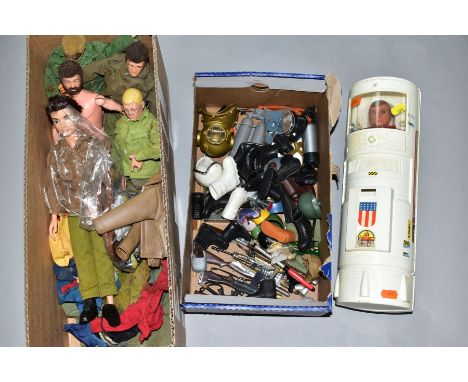 A QUANTITY OF UNBOXED AND ASSORTED PLAYWORN ACTION MAN FIGURES, CLOTHES AND ACCESSORIES, to include parts from Special Operat