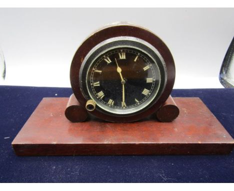 Mantel clock
