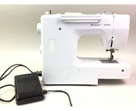 HUSQVARNA VIKING H/CLASS ELECTRICAL SEWING MACHINE, Model E10We are unable to confirm if any electrical items work.