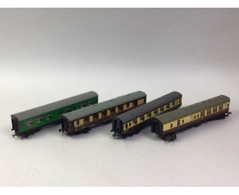 GROUP OF MODEL RAILWAY ITEMS, including Hornby Dublo coaches, along with various OO gauge items including locomotives and coa