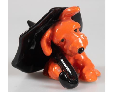 Goldscheider-Figur "Hund mit Schirm", Entwurf Ida Meisinger, Wien, Schirmgriff repariert, Spitze etwas berieben, H. 10 cm