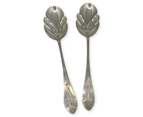 Pair of Silver Pierced Berry Spoons, 136g. London 1904 Mappin &amp; Webb.22.5cm longGood condition.