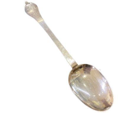 William III, Solid Silver Trefid Spoon, 1690, Beaded Rat Tail. Good marks, date letter mis-stamped of the side of stem, no ma