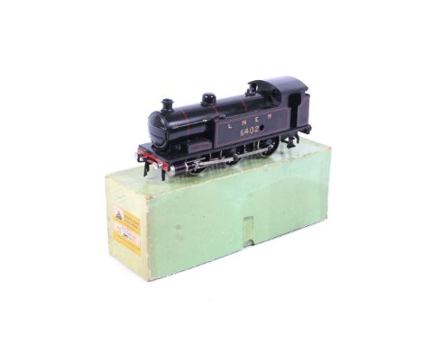 0 gauge Bassett Lowke LNER 0-6-0 tank engine. With clockwork mechanism, no key.