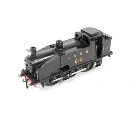 0 gauge LNER 610 0-6-0 tank engine. Scratch built, clockwork mechanism complete with key.