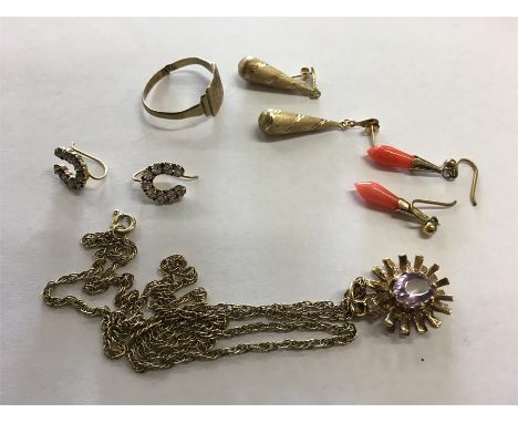 Collection of gold jewellery to include earrings pendant and chain ring total  weight 11.7 grams