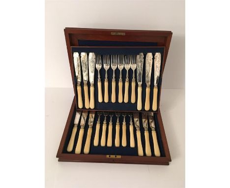 Box set of 12 Victorian fish knives and fork
