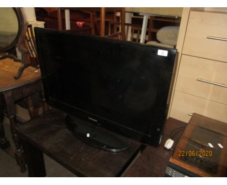 SAMSUNG LED FLAT SCREEN 32” TV