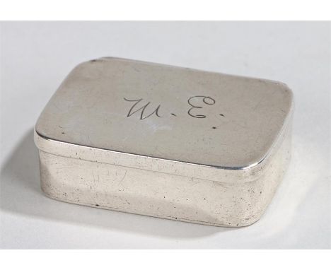 George V silver snuff box, London 1915, maker Sampson Mordan & Co, the lid crudely initialled W.E., the base with vacant comp