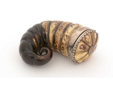 A George III Scottish silver-mounted curly horn snuff mull, with a segmented body, fluted cover and scalloped border, the rim