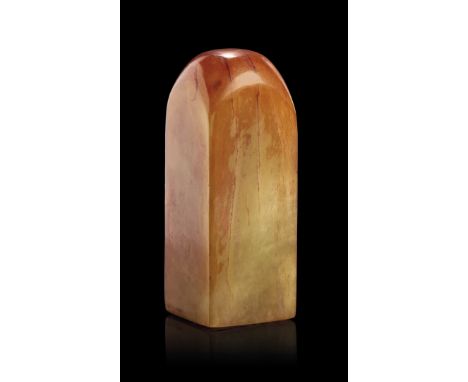  GRANDE SIGILLO IN GIADA Cina, dinastia Qing, XIX secolo - A LARGE JADE SEAL China, Qing dynasty, 19th century  Nefrite trasl