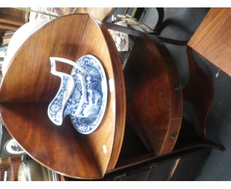 A GEORGE III MAHOGANY CORNER WASHSTAND with associated non-matching blue and white jug and basin, and a mahogany tripod table