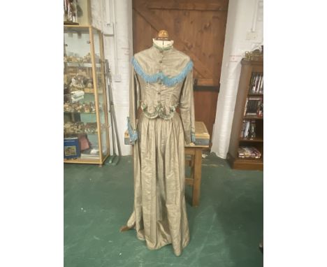 Edwardian skirt and top in taupe silk taffeta. Boning at the front of the bodice. In nice condition with minor wear and water