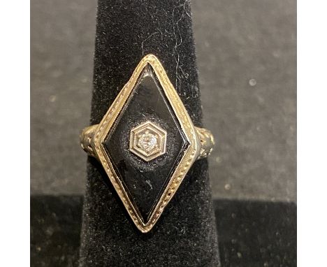 14ct Art Deco white gold ring with onyx and diamond. Approximate total weight 3g. Size O. Condition overall good bar a couple