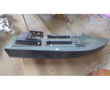 A vintage pond yacht 