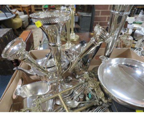 A tray of assorted silver plated ware to include a four piece tea service 