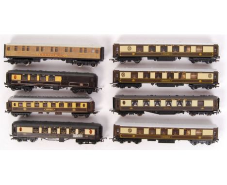 A collection of 8x assorted 00 gauge railway trainset carriages - all Pullman carriages. To include; Hornby: Argus, Perseus, 