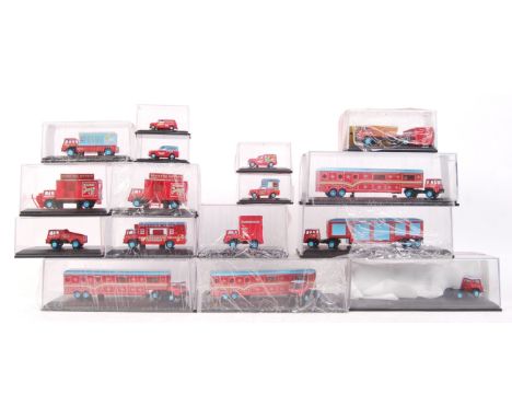 A large collection of Oxford Diecast ' Chipperfields Circus ' 1:76 scale diecast models. All with original boxes. To include;