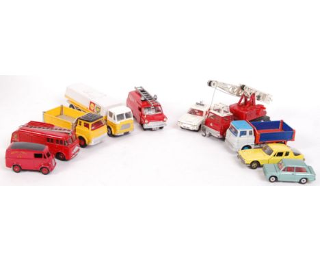 A collection of 10x assorted loose unboxed vintage Dinky diecast models. Condition varies from fair to near mint. Comprising 