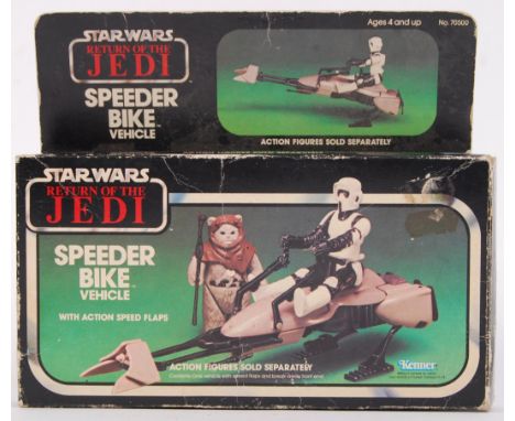 An original vintage Star Wars Kenner made ' Speeder Bike Vehicle ' action figure playset. Speeder Bike is 100% complete with 