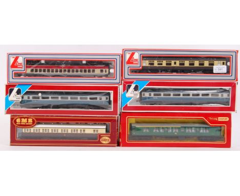 A collection of 6x assorted 00 gauge railway trainset rolling stock items. All with original boxes, to include; Lima Models (