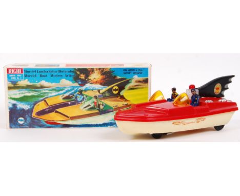A rare vintage Argentinian made Batman ' Murciel Boat Mystery Action .' Made by ' Bichi '. Battery operated, within the origi