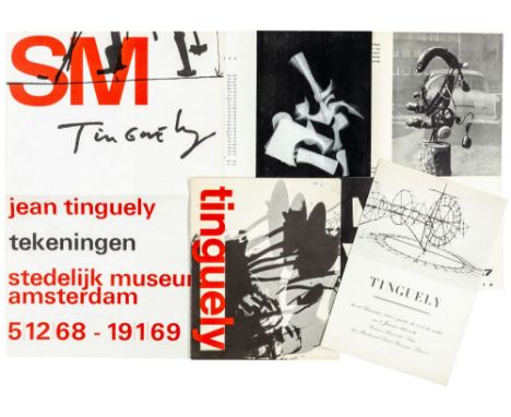 Tinguely, Jean. Sammlung von 5 (Klapp-) Karten, 5 Katalogen und 1 Buch. Ca. 1956-1987.Die Sammlung enthält u.a.: I. Karten: D