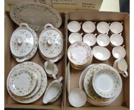 A Royal Doulton dinner service in the 'Strawberry Cream' pattern and a Royal Doulton tea service in the 'Canton' pattern
***A