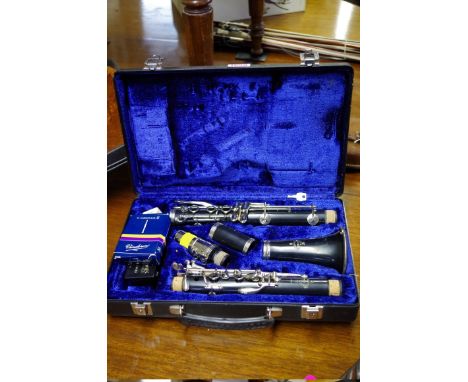 A Buffet clarinet,&nbsp;in fitted case.&nbsp; 