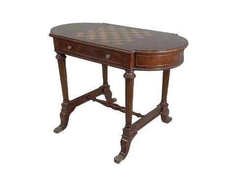 A good quality reproduction "Regency" mahogany gaming table with inlaid chessboard top and frieze drawer. 97 cm long x 51 cm 