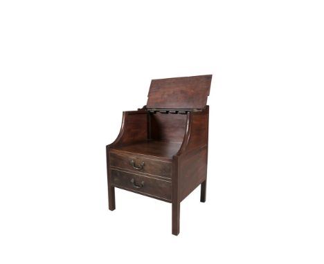 A GEORGIAN MAHOGANY BEDSIDE COMMODE, with split hinged-top opening to reveal a compartment, above twin cock beaded drawers, w