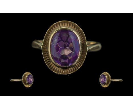 Ladies Attractive 9ct Gold Single Stone Amethyst Set Ring, full hallmark to shank.  The faceted Amethyst of pale colour.  Rin